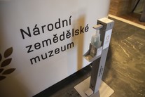 Národní zemědělské muzeum Praha, obnovení provozu, desinfekce u vstupu