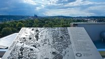 výhled na Prahu ze střešní expozice